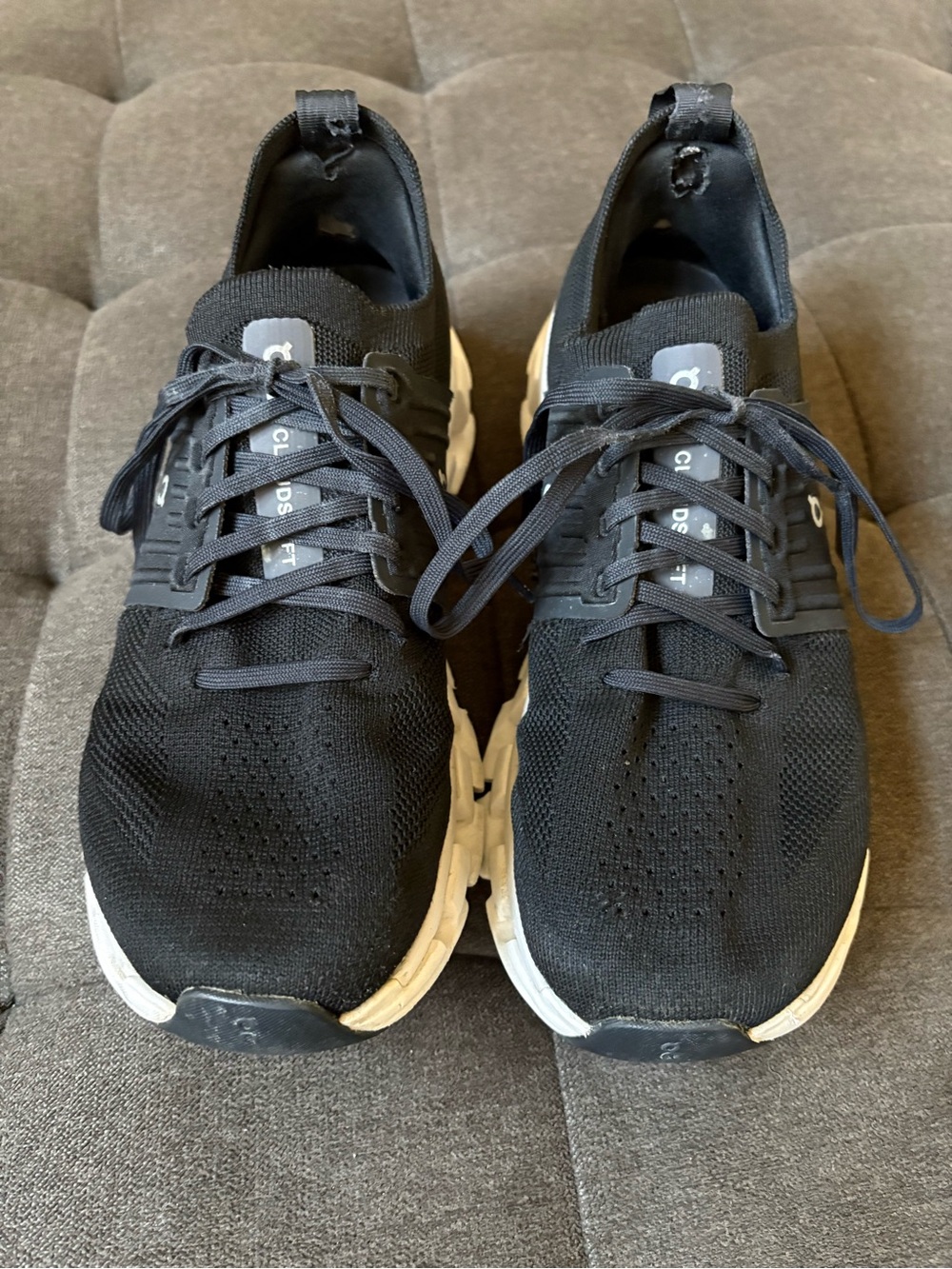 On Running Women’s Black and White Cloudswift Running Shoes - Picture 2 of 9